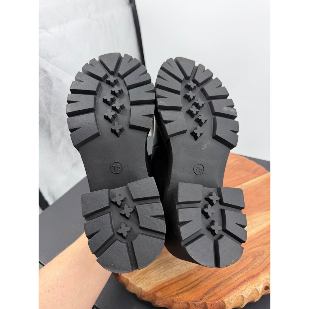 Madden Girl Thompkins Mary Jane Shoes Womens 7.5 Black Chunky Platform Lug Sole - Picture 6 of 9